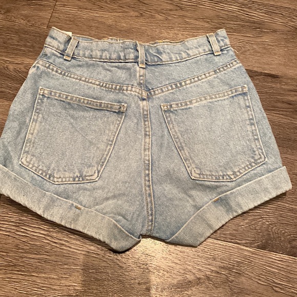 Stone wash American apparel jean shorts - Picture 7 of 9